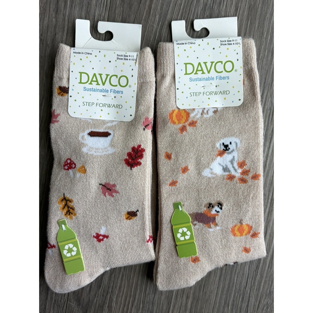 Set Of 2 DAVCO Puppy Dogs Coffee Novelty Fall Autumn October Halloween Crew Sock